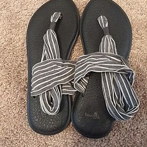 Sanuk sandals
